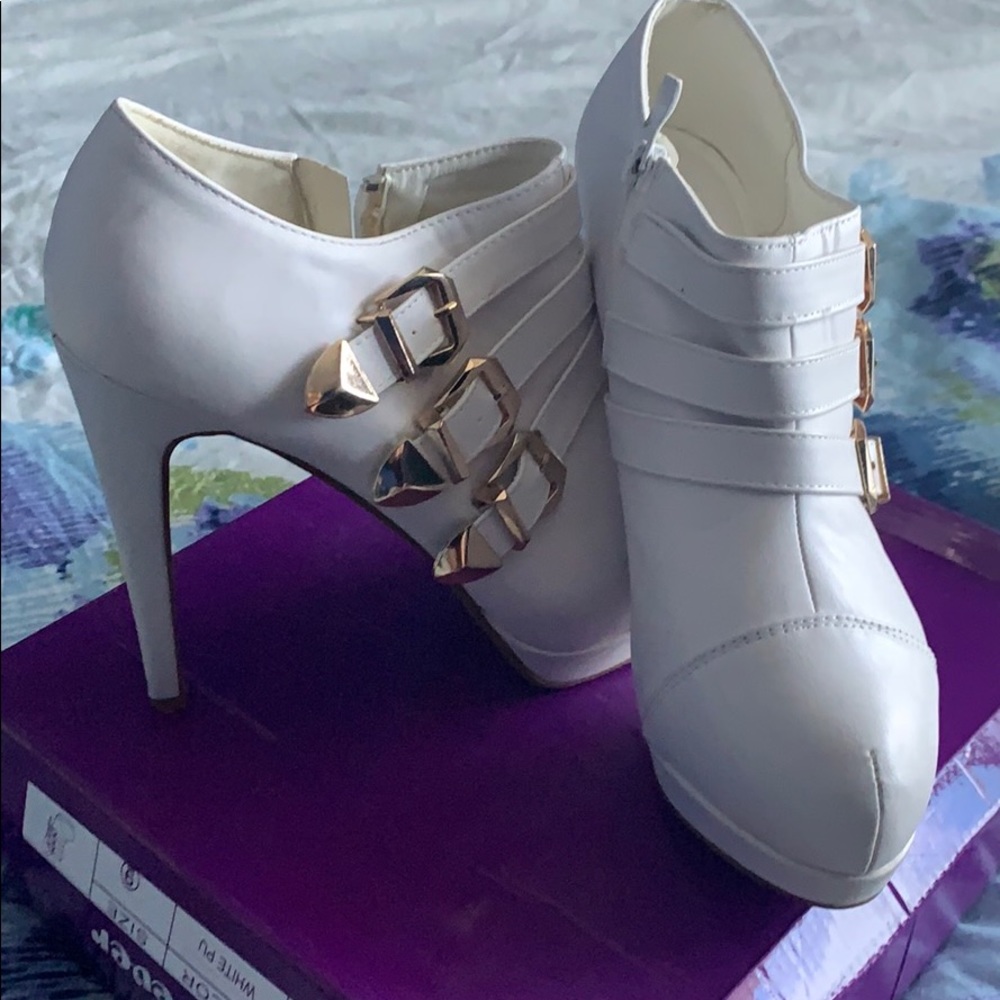 High heals lay form heals